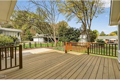 417 Crescent Court, Raleigh, NC 27609 - Photo 5