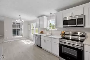 109 Loy Ct, Fuquay Varina, NC 27526 - Photo 9