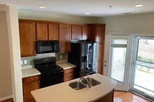 8017 Sunset Branch Ct, Raleigh, NC 27612 - Photo 9