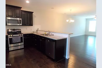 509 N Tunstall Avenue, Apex, NC 27502 - Photo 5