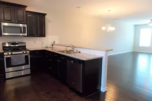 509 N Tunstall Ave, Apex, NC 27502 - Photo 5