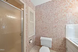 2908 Fairview Rd, Raleigh, NC 27608 - Photo 23