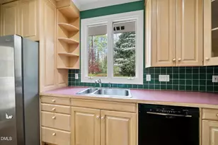 2908 Fairview Rd, Raleigh, NC 27608 - Photo 15