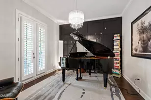 116 Crestview Rd, Raleigh, NC 27609 - Photo 5