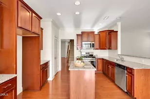 807 Hesler Ct, Cary, NC 27519 - Photo 13