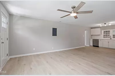 604 E Townsend Street, Dunn, NC 28334 - Photo 3