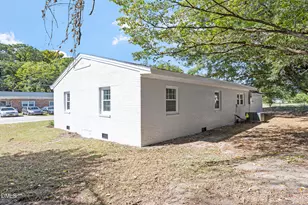 604 E Townsend St, Dunn, NC 28334 - Photo 27