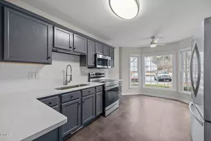 2813 Bedfordshire Ct, Raleigh, NC 27604 - Photo 15