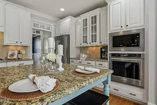 525 Wanderview Ln, Holly Springs, NC 27540 - Photo 13