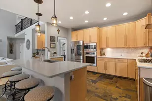 9208 Club Hill Dr, Raleigh, NC 27617 - Photo 15