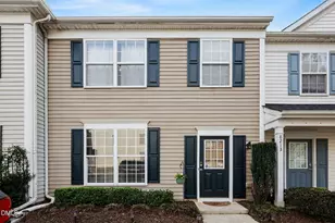 8211 Rhiannon Rd, Raleigh, NC 27613 - Photo 11