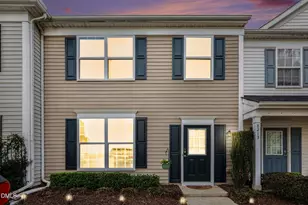 8211 Rhiannon Rd, Raleigh, NC 27613 - Photo 23