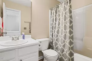 8211 Rhiannon Rd, Raleigh, NC 27613 - Photo 19