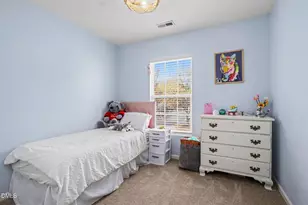 8211 Rhiannon Rd, Raleigh, NC 27613 - Photo 17