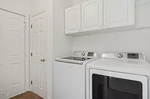 304 W Kirkfield Dr, Cary, NC 27518 - Photo 19