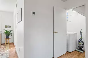 1030 Nichols Dr, Raleigh, NC 27605 - Photo 17