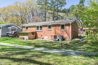 112 E Franklin Street, Zebulon, NC 27597 - Photo 33