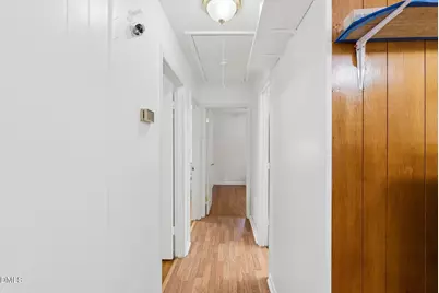 112 E Franklin Street, Zebulon, NC 27597 - Photo 9