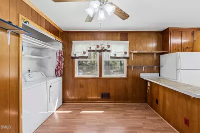 112 E Franklin Street, Zebulon, NC 27597 - Photo 25