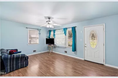 112 E Franklin Street, Zebulon, NC 27597 - Photo 7