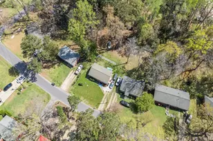 112 E Franklin St, Zebulon, NC 27597 - Photo 31