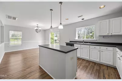 3050 Remington Oaks Circle, Cary, NC 27519 - Photo 11