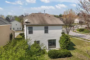 3050 Remington Oaks Cir, Cary, NC 27519 - Photo 3