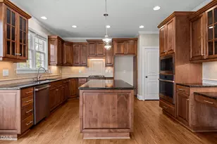 105 Baynes Ct, Chapel Hill, NC 27517 - Photo 9