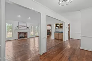 207 Larkwood Ln, Cary, NC 27518 - Photo 9