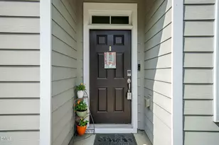 902 Green Ash Ln, Cary, NC 27513 - Photo 5