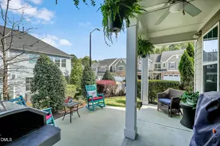 902 Green Ash Ln, Cary, NC 27513 - Photo 11