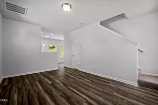 263 Courtside Dr, Dunn, NC 28334 - Photo 5