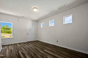 263 Courtside Dr, Dunn, NC 28334 - Photo 3