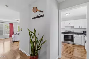 4729 Windbreak Ln, Raleigh, NC 27616 - Photo 3