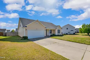 1961 Yellowbrick Rd, Fayetteville, NC 28314 - Photo 3