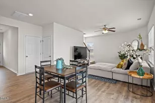 97 Long Mdw Ln, Fuquay Varina, NC 27526 - Photo 7