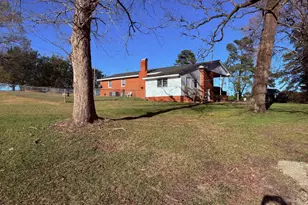 3032 Federal Rd, Benson, NC 27504 - Photo 3