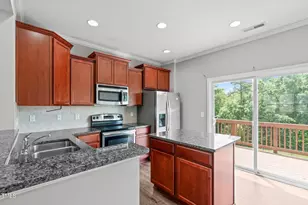 1014 Summerhouse Rd, Cary, NC 27519 - Photo 9