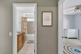 101 Strathburgh Ln, Cary, NC 27518 - Photo 35