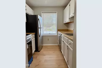 7721 Kingsberry Court, Raleigh, NC 27615 - Photo 5