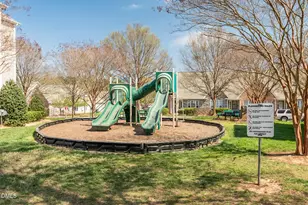 2511 Huntscroft Ln, Raleigh, NC 27617 - Photo 27