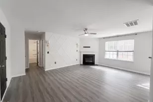 574 Botanical Ct, Bunnlevel, NC 28323 - Photo 3