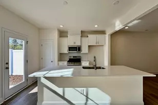 931 Kensley Grv Ln, Fuquay Varina, NC 27526 - Photo 9