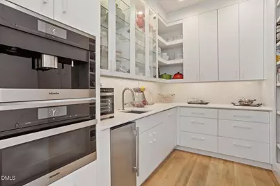 503 Oakland Drive, Raleigh, NC 27609 - Photo 17