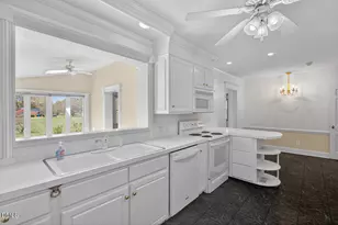 720 Roxboro St, Haw River, NC 27258 - Photo 17