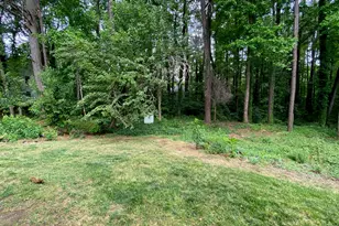 4706 Blue Bird Ct, Raleigh, NC 27606 - Photo 15