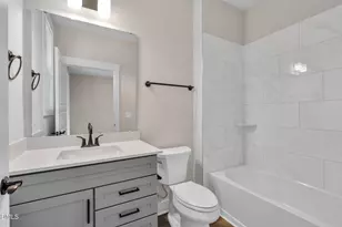1114 Blackthorn Ln, Durham, NC 27703 - Photo 9