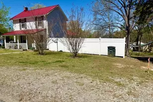 132 Buffalo Rd, Clarksville, VA 23927 - Photo 3
