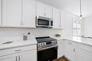 5611 Johnson Woods Ct, Raleigh, NC 27609 - Photo 5