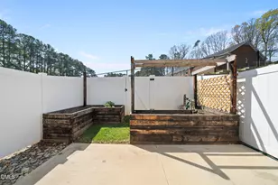 5611 Johnson Woods Ct, Raleigh, NC 27609 - Photo 31